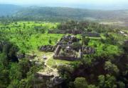  circuit-cambodge Le célèbre vieux temple près de la frontière vers le Cambodge et la Thaïlande