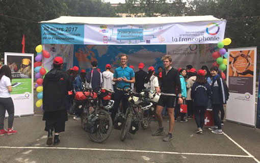 «Cyclopédie», le Tour du Monde à vélo à la rencontre des librairies francophones