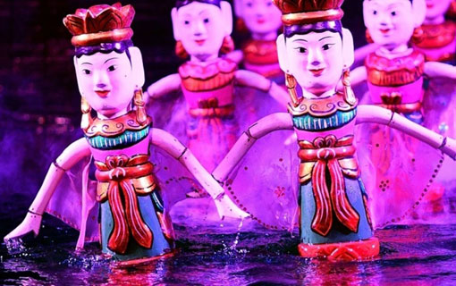 Au Vietnam, les marionnettes d'eau remises à flot par le tourisme