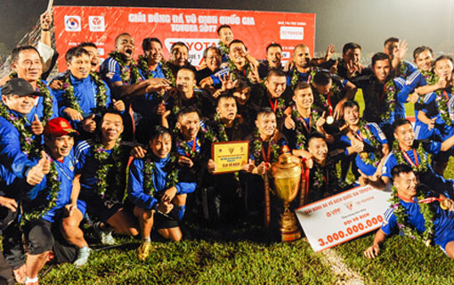 Football - Quang Nam sacré champion du Viêt Nam