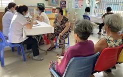 Vietnam - Les personnes âgées de Hô Chi Minh-Ville bénéficient d'un examen de santé gratuit