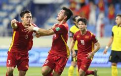 Football : le Vietnam bat la Malaisie 2-1