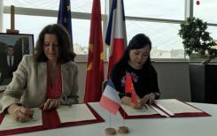 Vietnam et France intensifient leur coopération dans la santé Vietnam et France intensifient leur coopération dans la santé